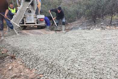 Camino en Navatrasierra, Vías y Estructuras